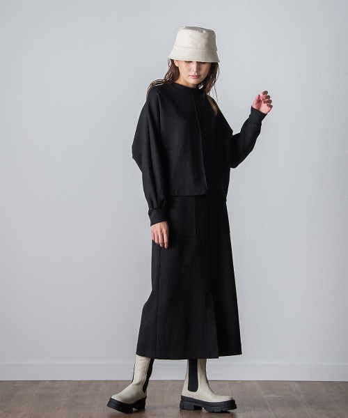 socolla（ソコラ）の「【socolla】前後2WAYドルマンダンボールプルオーバー≪WEB別注カラーあり/セットアップ対応≫（Tシャツ/カットソー・レディース・ブラック/ベージュ/グレー/オフホワイト・S/M）」の11枚目の写真