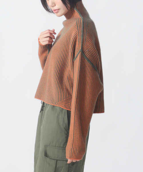 JOINT WORKS（ジョイントワークス）の「PLEATSリバーシブルニットプルオーバー（ニット/セーター・レディース・ブラウン/グレー/カーキ・FREE）」の3枚目の写真