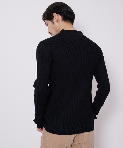 Blue Standard (ブルースタンダード)の「【BLUE STANDARD/ブルースタンダード】ストレッチ リブニット ハイネック モックネック(ニット/セーター・メンズ・ホワイト/チャコールグレー/ブラック・MEDIUM/LARGE/X-LARGE)」の21枚目の写真