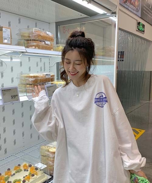 SONA（ソナ）の「SONYUNARA HIMALAYAプリントオーバーフィット長袖Tシャツ（Tシャツ/カットソー・レディース・グレー/ホワイト・FREE）」の4枚目の写真