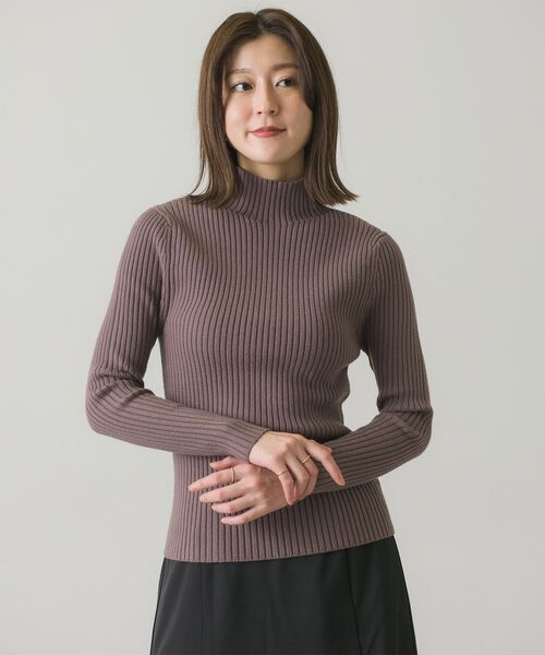 RETRO GIRL（レトロガール）の「リブハイネックニット（ニット/セーター・レディース・ブラック/オフホワイト/ブルー/ピンク/グリーン/ライトグレー/オレンジ/イエロー/ブラウン・FREE）」の4枚目の写真