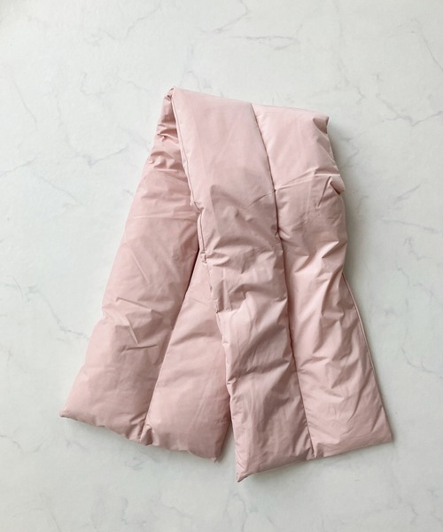 AS KNOW AS plus（アズノゥアズプラス）の「中綿ボリュームティペット（マフラー・レディース・アイボリー/ブラック/グリーン/ピンク・FREE）」の8枚目の写真