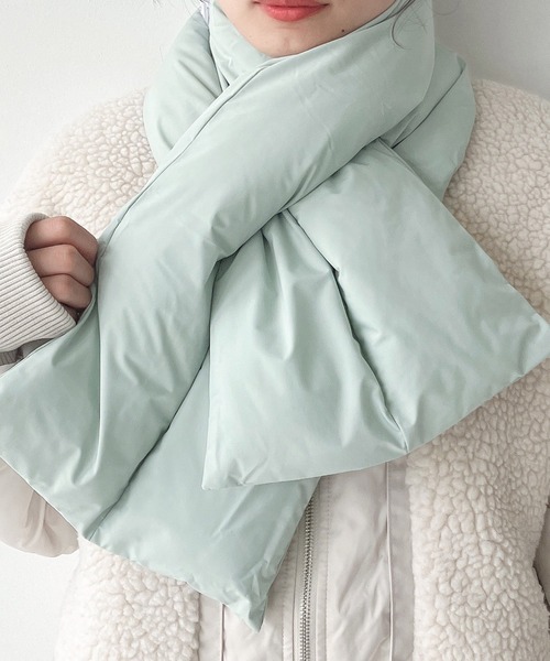 AS KNOW AS plus（アズノゥアズプラス）の「中綿ボリュームティペット（マフラー・レディース・アイボリー/ブラック/グリーン/ピンク・FREE）」の9枚目の写真