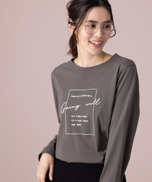 BELLUNA PLUS(ベルーナ)の「キレイ見え綿100%素材ロゴプルオーバー(Tシャツ/カットソー・レディース・チャコール/グリーン/ローズ/オフホワイト・LARGE/X-LARGE/MEDIUM)」の16枚目の写真