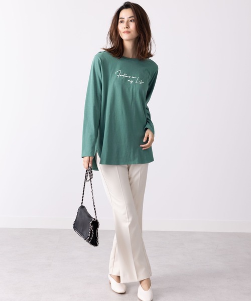 BELLUNA PLUS(ベルーナ)の「キレイ見え綿100%素材ロゴプルオーバー(Tシャツ/カットソー・レディース・チャコール/グリーン/ローズ/オフホワイト・LARGE/X-LARGE/MEDIUM)」の17枚目の写真