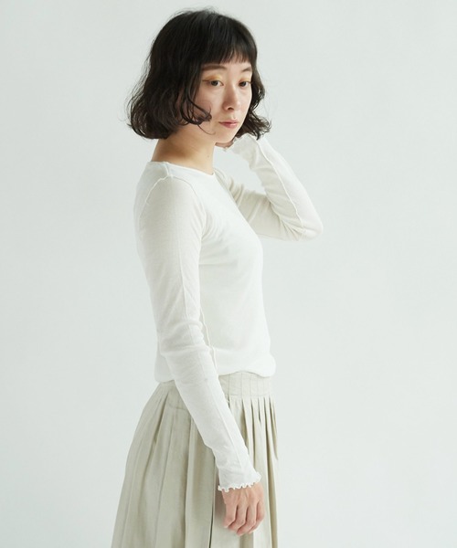 yuni（ユニ　）の「△60/-強撚ストレッチフライス　クルーネックプルオーバー（Tシャツ/カットソー・レディース・ホワイト/ブラック/ブルー/グリーン/イエロー/グレー/チャコールグレー・FREE）」の11枚目の写真