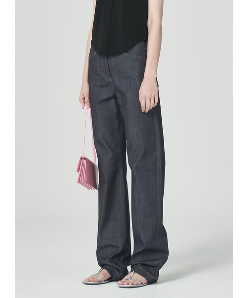 LOW CLASSIC（ロウ　クラシック）の「STRAIGHT FIT JEANS（デニムパンツ・レディース・インディゴブルー・XS/S）」の2枚目の写真