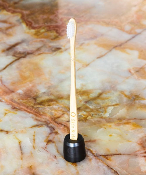 O SKIN & HAIR（オースキンアンドヘア）の「オー・ブラシスタンド（オーラルケア/歯磨きグッズ・レディース・その他・FREE）」の3枚目の写真