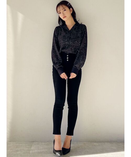 RESEXXY（リゼクシー）の「3連ボタンハイウエストスキニーパンツ（その他パンツ・レディース・ブラック/ベージュ・MEDIUM/SMALL）」の3枚目の写真