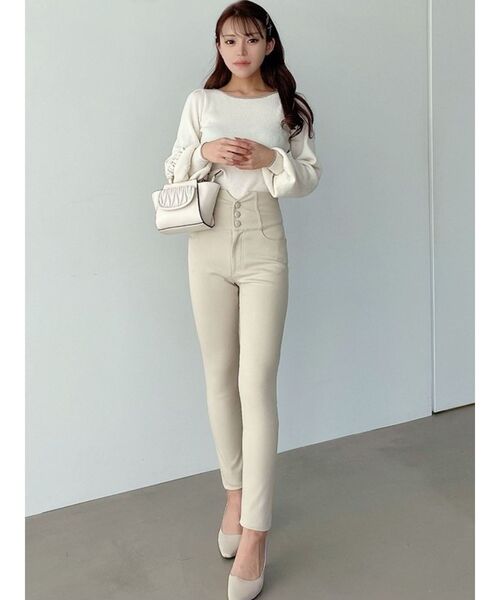 RESEXXY（リゼクシー）の「3連ボタンハイウエストスキニーパンツ（その他パンツ・レディース・ブラック/ベージュ・MEDIUM/SMALL）」の8枚目の写真