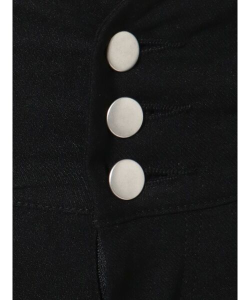 RESEXXY（リゼクシー）の「3連ボタンハイウエストスキニーパンツ（その他パンツ・レディース・ブラック/ベージュ・MEDIUM/SMALL）」の17枚目の写真