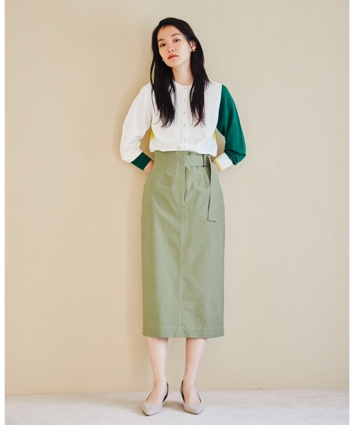 CAST:(キャストコロン)の「【1枚で着映える】バイカラーニットカーディガン(ニット/セーター・レディース・ネイビー/オフホワイト/ブルー・M)」の12枚目の写真