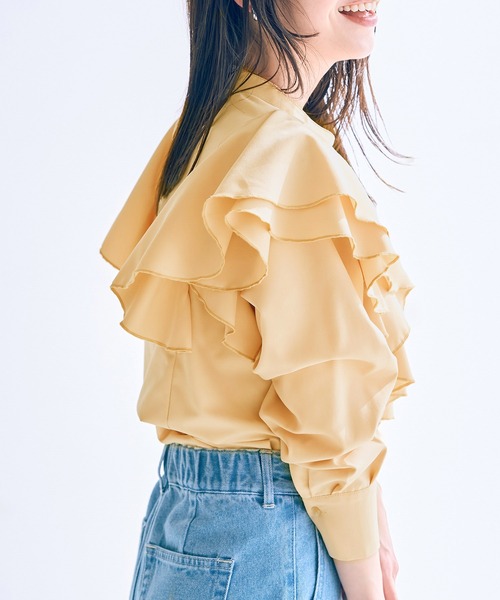 ラッフルフリル長袖ブラウス