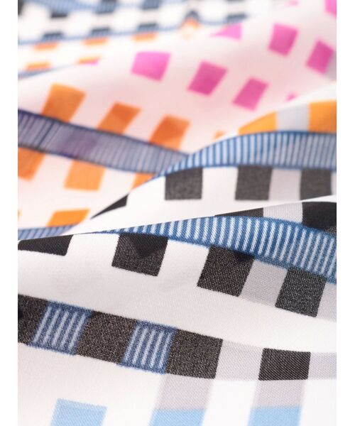 dazzlin（ダズリン）の「カラフルチェックスカーフ（バンダナ/スカーフ・レディース・ブラック/ネイビー/グリーン・FREE）」の6枚目の写真