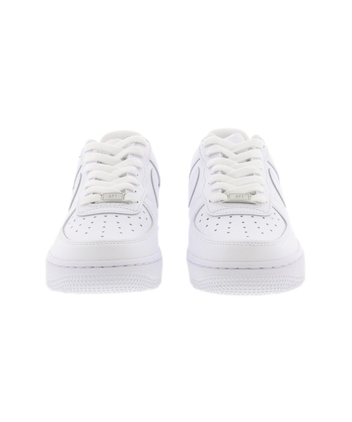NIKE(ナイキ)の「NIKE WMNS AIR FORCE 1 07 DD8959-100(スニーカー・レディース・ホワイト・24㎝/29cm/24.5㎝/23.5㎝/27.5cm/28cm/26.5cm/25㎝/26cm/28.5cm/23㎝/27cm)」の3枚目の写真
