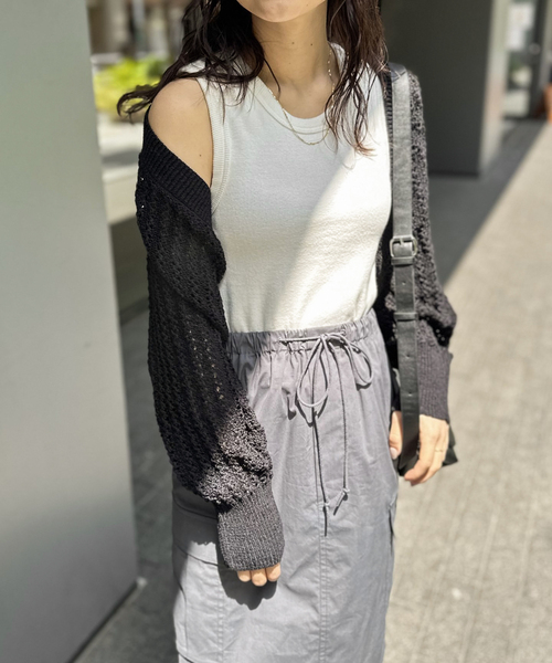 JOINT WORKS(ジョイントワークス)の「ボレロ カーディガン(カーディガン/ボレロ・レディース・ブラック/サックスブルー/アイボリー/レッド・FREE)」の3枚目の写真