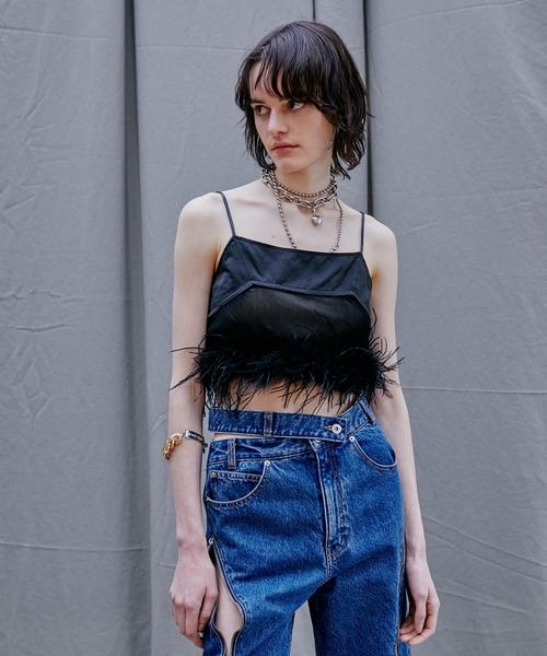 PRANK PROJECT(プランクプロジェクト)の「コンビネーションキャミソールダブルフェザーファー / Combination Camisole Double Feather Fur(Tシャツ/カットソー・レディース・グレー/ブラック・FREE)」の5枚目の写真