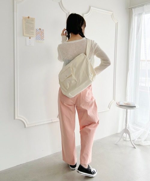 Loueme(ルエム)の「アジャスター付ポケットキャンバスショルダーバッグ(ショルダーバッグ・レディース・ブラック/アイボリー・FREE)」の14枚目の写真
