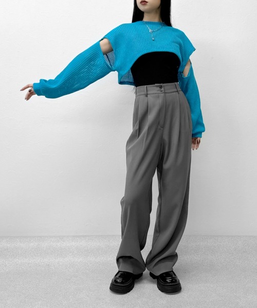 LVEU.（ラブユ.）の「【LVEU.】カットアウトクロップドメッシュニット / トップス クロップド ニット ショート メッシュ カットアウト レイヤード ホワイト ブラック ライトグレー グレー ブルー（ニット/セーター・レディース・ブラック/ブルー/ホワイト/ライトグレー・FREE）」の7枚目の写真