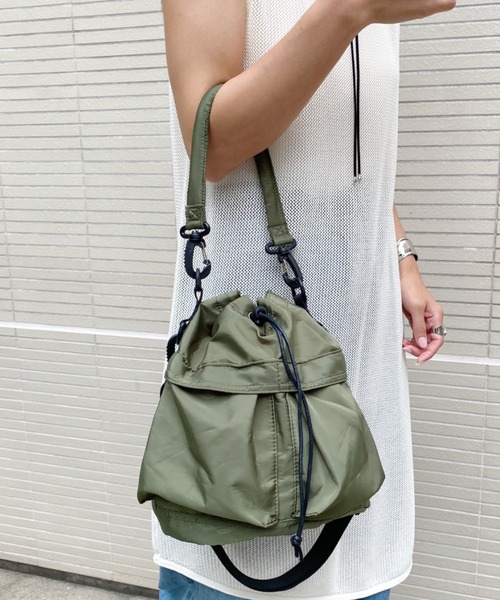 wears(ウェアーズ)の「多収納2WAYミリタリーバッグ(ショルダーバッグ・レディース・アイボリー/カーキ/ブラック・FREE)」の12枚目の写真