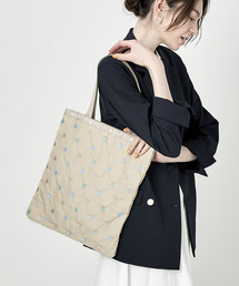 激レア レスポートサック 刺繍 総柄 花柄 エンブロイダリー バッグ LeSportsac（レスポートサック）の「EMERALD TOTE シーシェルエン