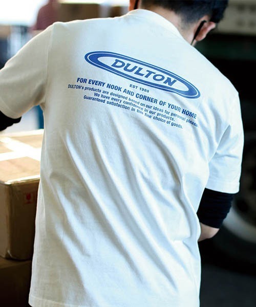 DULTON（ダルトン）の「DULTON T-SHIRT OVAL LOGO/ ダルトン Tシャツ オーバル ロゴ（Tシャツ/カットソー・メンズ・イエロー/ネイビー/ホワイト/ブラック・LARGE/MEDIUM/SMALL/X-LARGE）」の12枚目の写真