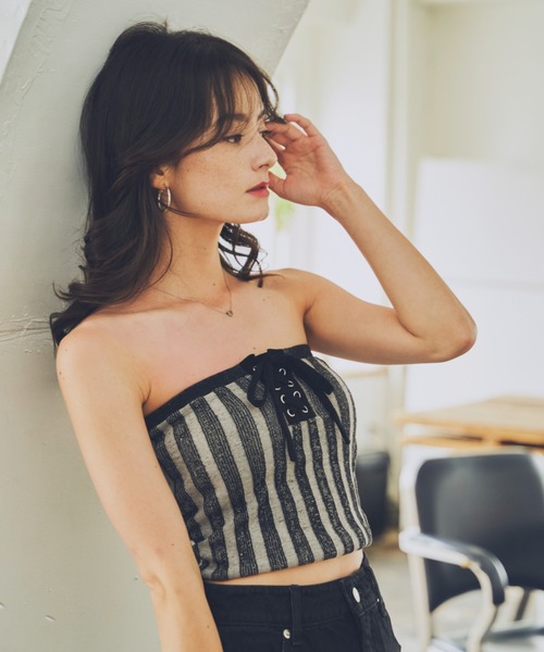 JUST A NOON（ジャストアヌーン）の「レースアップチューブトップス（チューブトップ・レディース・ブラック/アイボリー・FREE）」の11枚目の写真