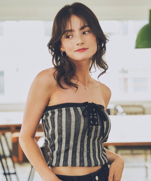 JUST A NOON（ジャストアヌーン）の「レースアップチューブトップス（チューブトップ・レディース・ブラック/アイボリー・FREE）」の3枚目の写真