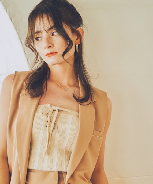 JUST A NOON（ジャストアヌーン）の「レースアップチューブトップス（チューブトップ・レディース・ブラック/アイボリー・FREE）」の5枚目の写真