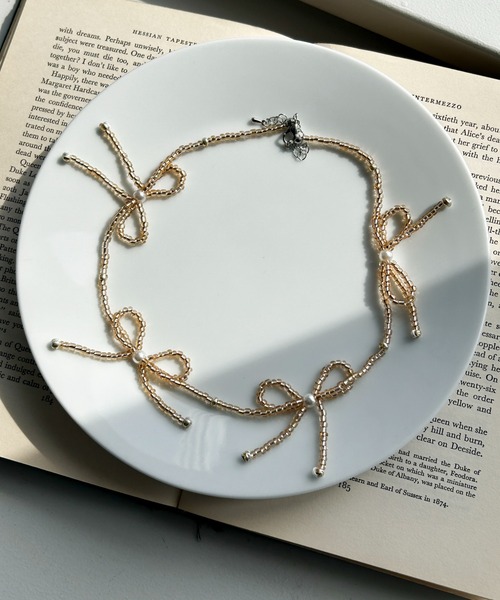 WEGO(ウィゴー)の「WEGO/【一部店限定】ビーズリボンネックレス(ネックレス・レディース・オフホワイト/その他1/シルバー/ブラック/その他2・FREE)」の5枚目の写真