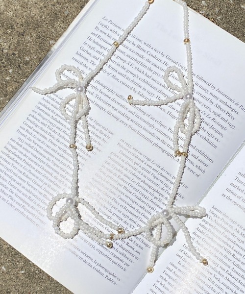 WEGO(ウィゴー)の「WEGO/【一部店限定】ビーズリボンネックレス(ネックレス・レディース・オフホワイト/その他1/シルバー/ブラック/その他2・FREE)」の2枚目の写真