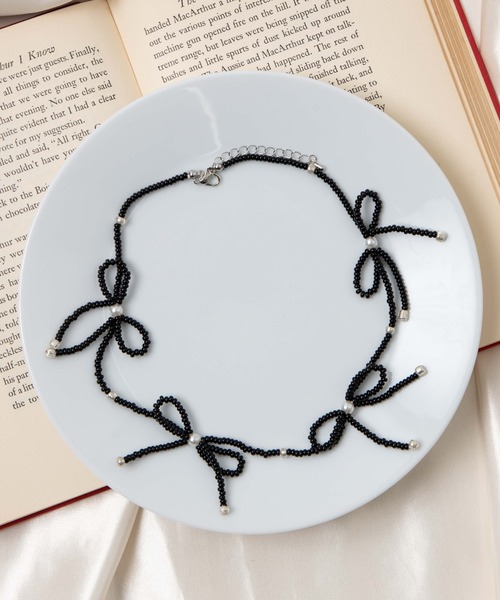 WEGO(ウィゴー)の「WEGO/【一部店限定】ビーズリボンネックレス(ネックレス・レディース・オフホワイト/その他1/シルバー/ブラック/その他2・FREE)」の3枚目の写真