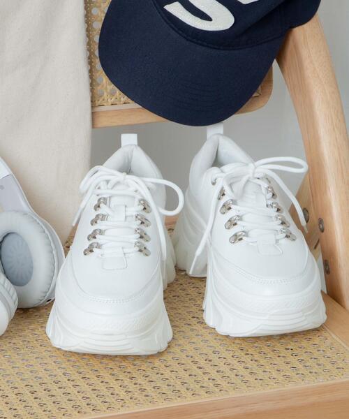 WEGO（ウィゴー）の「WEGO/チャンキーソールスニーカー（スニーカー・レディース・ホワイト/ブラック・MEDIUM/LARGE）」の11枚目の写真