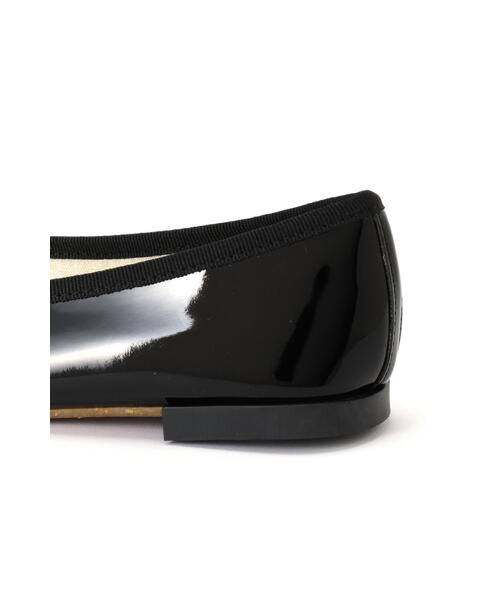 human woman(ヒューマンウーマン)の「【Repetto】フェイクレザーバレエシューズ(スニーカー・レディース・ブラック・24.0cm)」の5枚目の写真