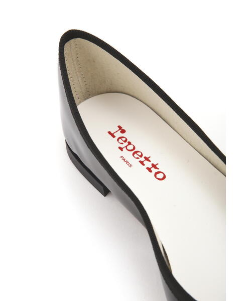 human woman(ヒューマンウーマン)の「【Repetto】フェイクレザーバレエシューズ(スニーカー・レディース・ブラック・24.0cm)」の7枚目の写真