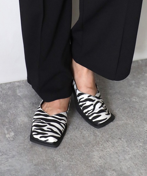 Riberry（リベリー）の「スクエアトゥ ローヒールパンプス（パンプス・レディース・ゼブラ/ホワイト/チェック/ダークグリーン/ブラック・LARGE/MEDIUM）」の9枚目の写真