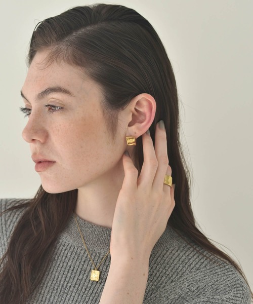 LHME（エルエイチエムイー）の「【WEB限定】”Aqua”スクエアピアス/サージカルステンレス（金属アレルギー対応）【LHME / エルエイチエムイー】（ピアス（両耳用）・レディース・ゴールド/シルバー・ONE SIZE）」の20枚目の写真