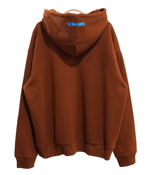 NON TOKYO(ノントーキョー)の「PULLOVER SWEAT(スウェット・レディース・ブラック/ホワイト/ブラウン・1/2)」の3枚目の写真