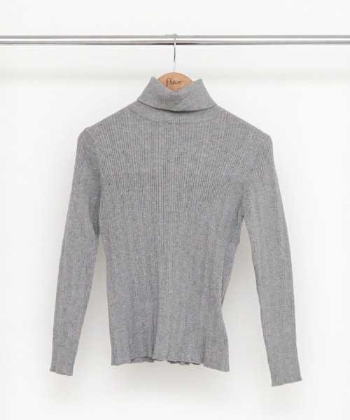 flower(フラワー)の「ノーブルタートルニット(ニット/セーター・レディース・アイボリー/グレー・FREE)」の19枚目の写真