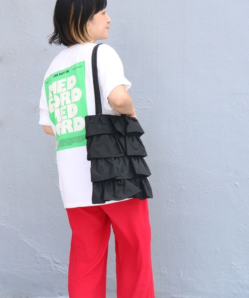 SPRUCE(スプルース)の「<SPRUCE/スプルス>フリルナイロントートバッグ(トートバッグ・レディース・ベージュ/ブラック/ブルー・ONE SIZE)」の1枚目の写真