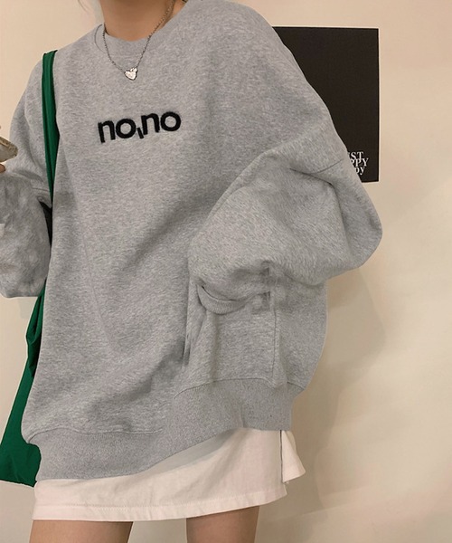 Chaco closet（チャコ クローゼット）の「レタリングロゴ デザインスウェットプルオーバー（スウェット・レディース・グリーン系1/グレー系2/ネイビー系2/ブラック系1/グレー系1・FREE）」の2枚目の写真