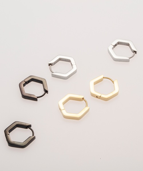 BUTTON&CUFFLINKS(ボタンアンドカフリンクス)の「BUTTON&CUFFLINKS ボタンアンドカフリンクス:ステンレス 六角ピアス 16mm(ピアス(両耳用)・レディース・ブラック/ゴールド/シルバー・FREE)」の7枚目の写真