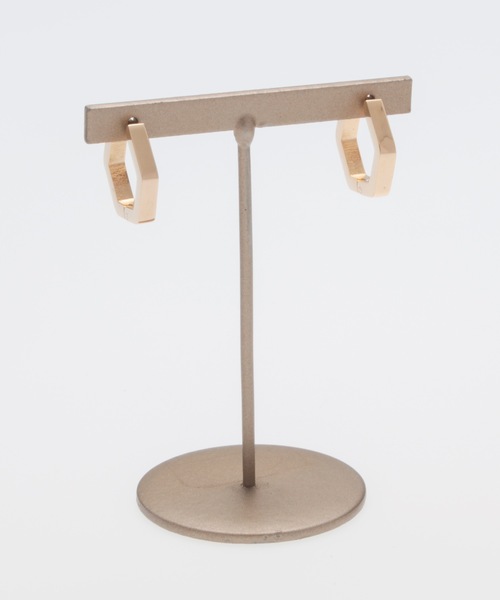 BUTTON&CUFFLINKS(ボタンアンドカフリンクス)の「BUTTON&CUFFLINKS ボタンアンドカフリンクス:ステンレス 六角ピアス 16mm(ピアス(両耳用)・レディース・ブラック/ゴールド/シルバー・FREE)」の8枚目の写真