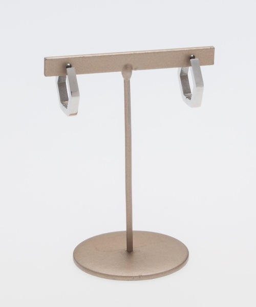 BUTTON&CUFFLINKS(ボタンアンドカフリンクス)の「BUTTON&CUFFLINKS ボタンアンドカフリンクス:ステンレス 六角ピアス 16mm(ピアス(両耳用)・レディース・ブラック/ゴールド/シルバー・FREE)」の9枚目の写真