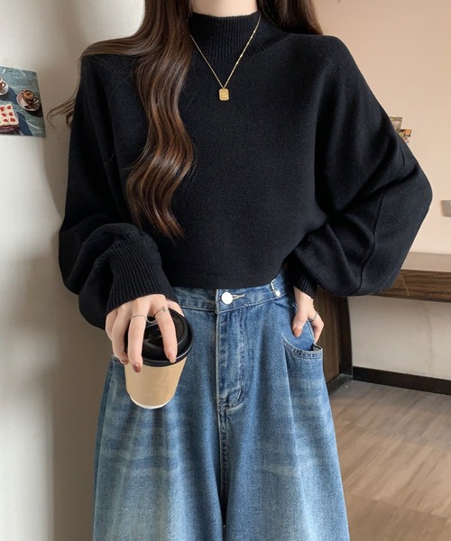 Grandeir(グランディール)の「クロップド丈ポンチョ風モックネックニットトップス(ニット/セーター・レディース・ホワイト/ブラック・M)」の7枚目の写真