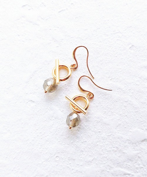 tone（トーン）の「【Cherie+Chambre】Mantel×Luster Beads Pierce（ピアス（両耳用）・レディース・クリア/ブラック/その他・FREE）」の6枚目の写真