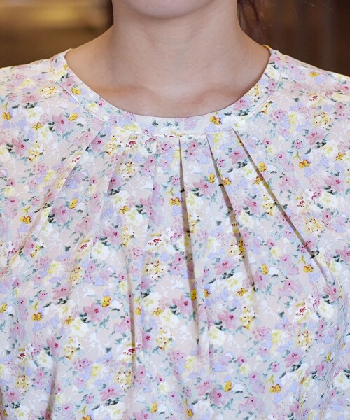 【洗える】2WAY花柄ブラウス（シャツ/ブラウス）｜Tiaclasse（ティアクラッセ）