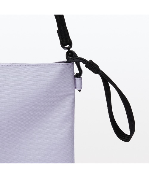無印良品（ムジルシリョウヒン）の「ポーチとしても使える　撥水サコッシュ（ショルダーバッグ・レディース・ライトイエロー/ブラック/ラベンダー/ダークグリーン/ライトベージュ・FREE）」の18枚目の写真