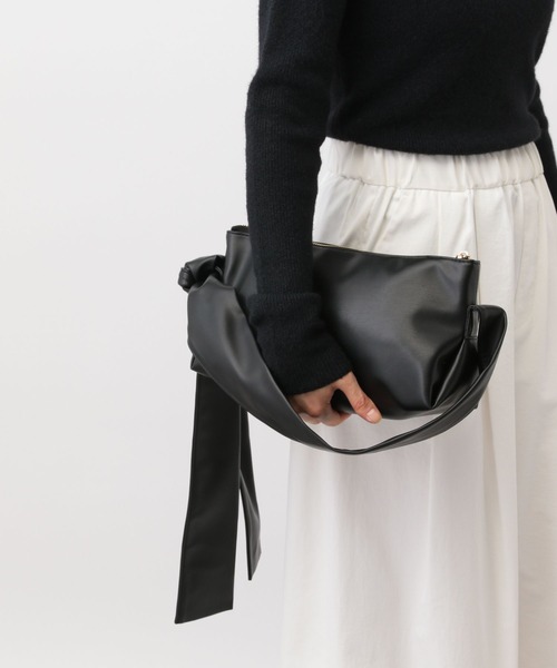 A part by（アパートバイ）の「ソフトリボンショルダーバッグ（ショルダーバッグ・レディース・ブラック/アイボリー・FREE）」の17枚目の写真