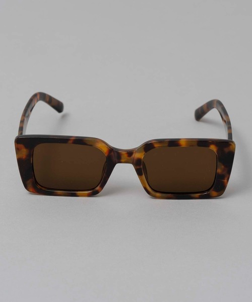 WEB限定】《ユニセックスアイテム》スクエア幅広サングラス【MAISON